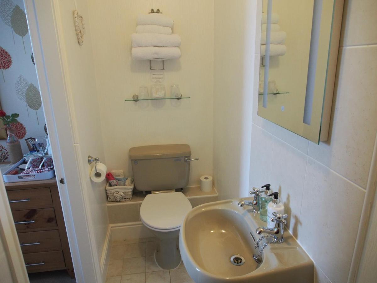 ווינדרמר Montfort Cottage Guest House מראה חיצוני תמונה